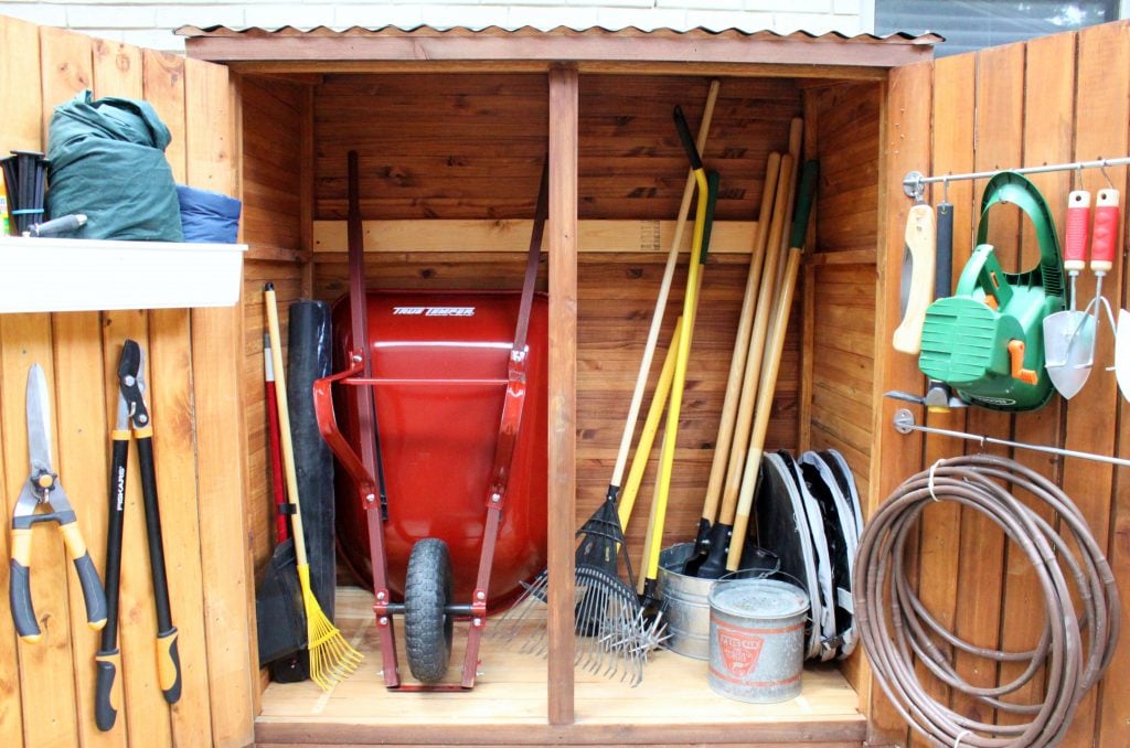 Access to my tool shed – Who Is in the wrong?