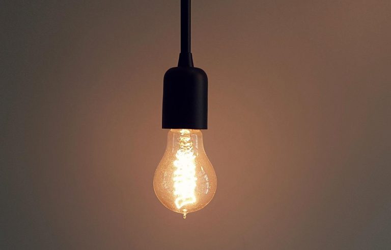 Lighbulb energy bulb inclusive-bills