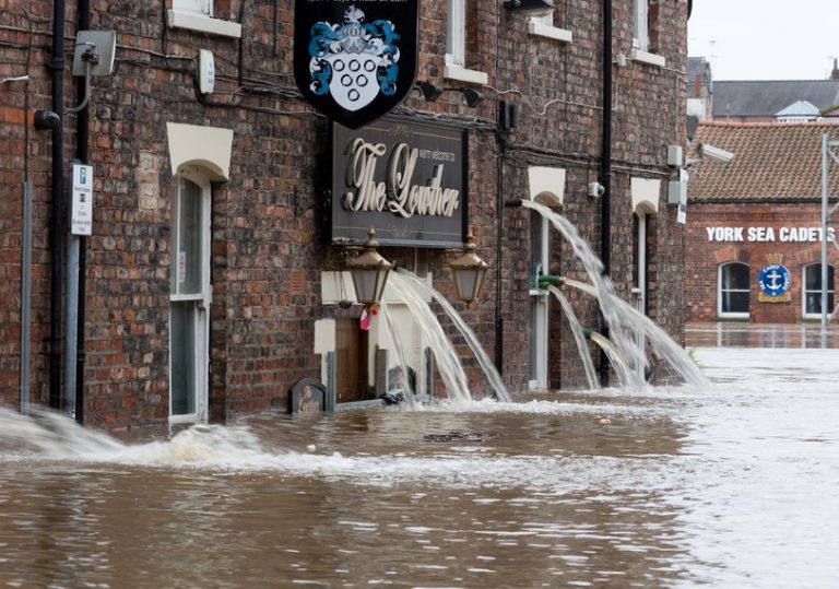 landlord question CGT on insurance payout property118.com