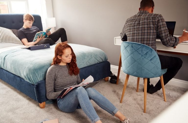 three students one bed property118.com