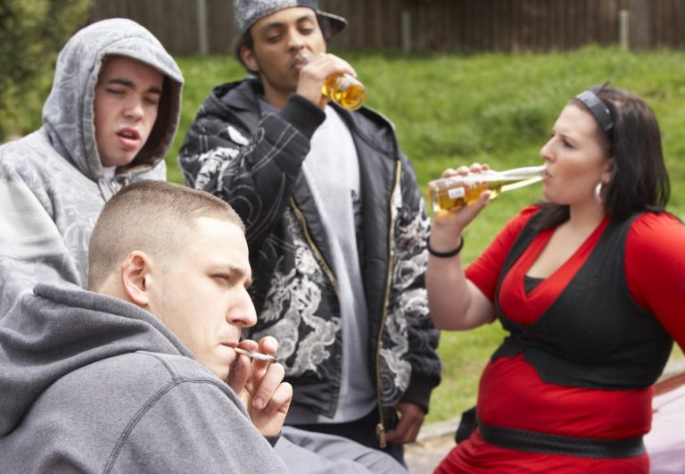 Anti-social gang drinking and smoking police council property118.com
