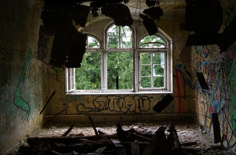 Pic of vandalised house malicious damage insurance claim landlord property118.com