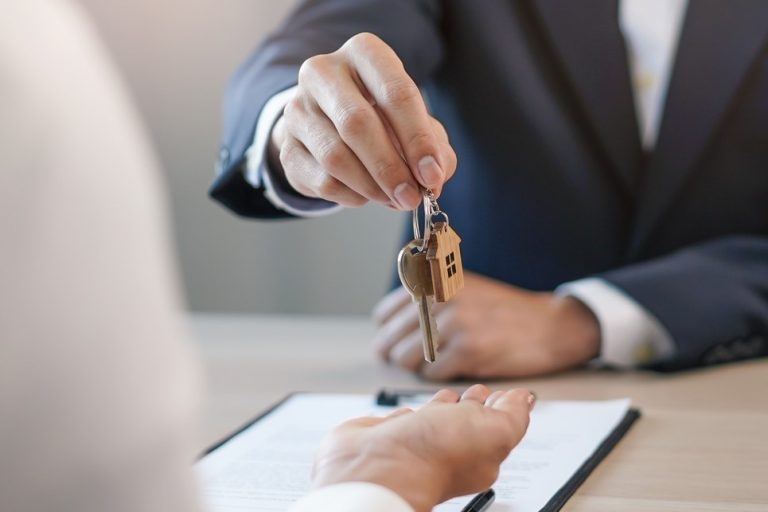 Handing keys for a buy to let over tenant in situ landlord property118