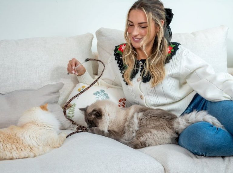 Pic of tenant with a cat - landlords pets renters reform bill property118