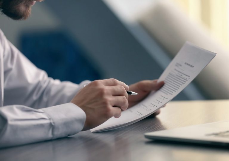 Pic of landlord signing a council tenancy contract property118