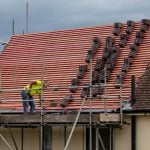 Pic of roofer repairing roof leasehold freehold property118