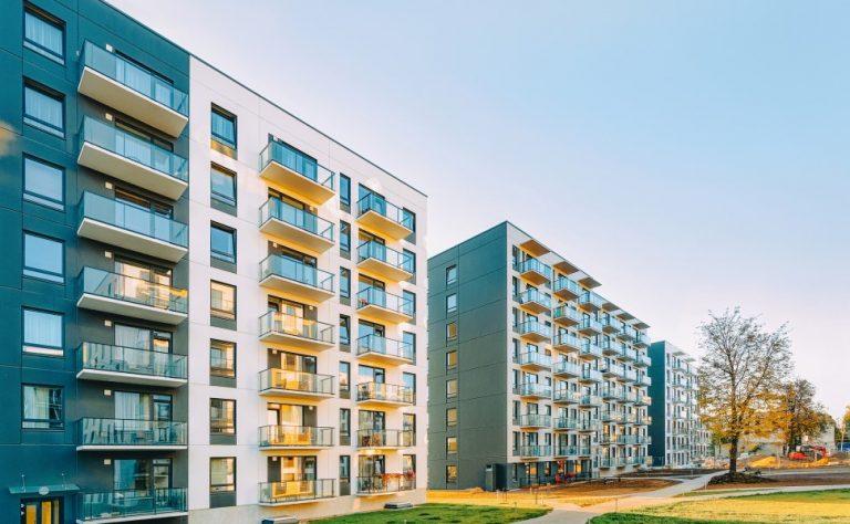 pic of leasehold flats service charge pay property118