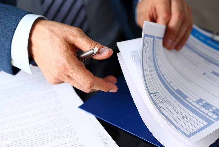 Pic of landlord with rent guarantee insurance forms property118