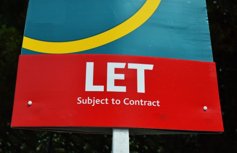 pic of a to let board as tenants face higher rents when challenging a rent rise property118
