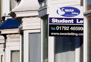 pic of student house to let student numbers rise but rented property numbers fall property118