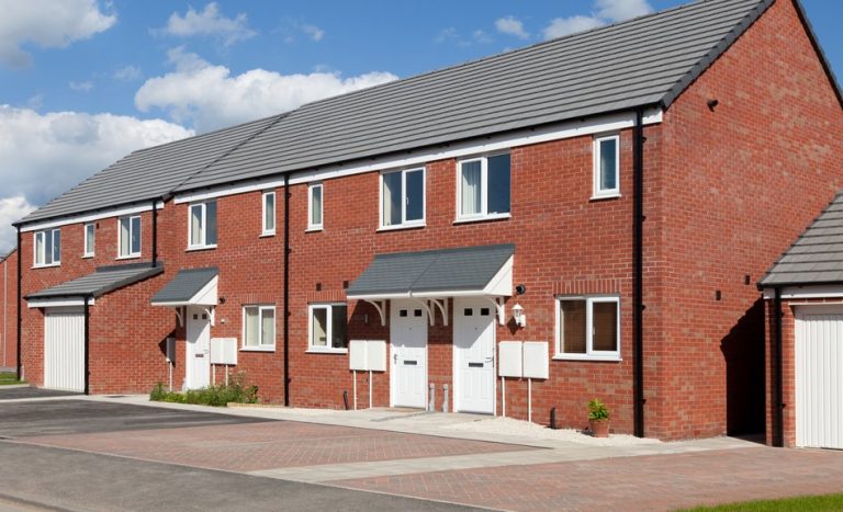 pic of social housing - affordable rents are open in london to those earning over £30k