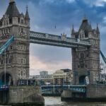 pic of Tower Bridge in London